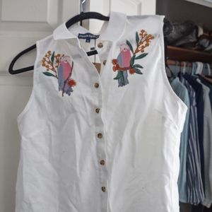 NWT embroidered 100% cotton sleeveless shirt